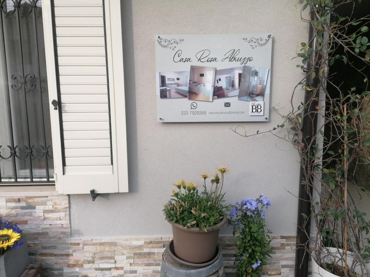 Casa Rosa Abruzzo Acomodação com café da manhã Musellaro Exterior foto